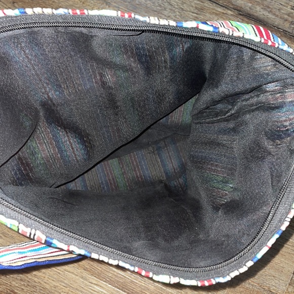 Peace Sign Shoulder Bag - Picture 3 of 3